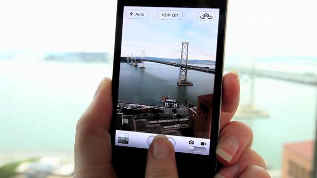 taking-photo-with-iphone